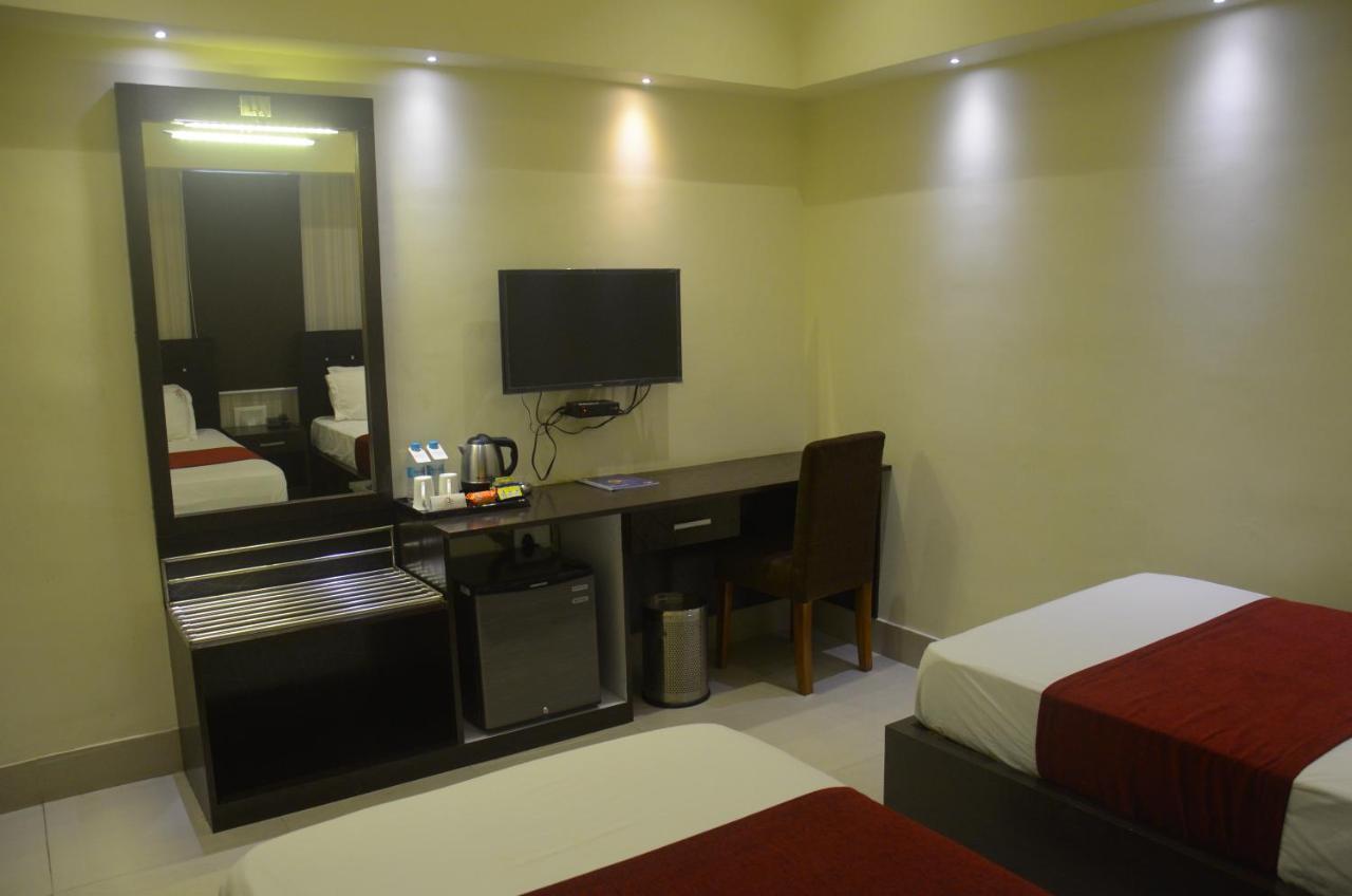 Hotel Pritika Durgāpur Dış mekan fotoğraf